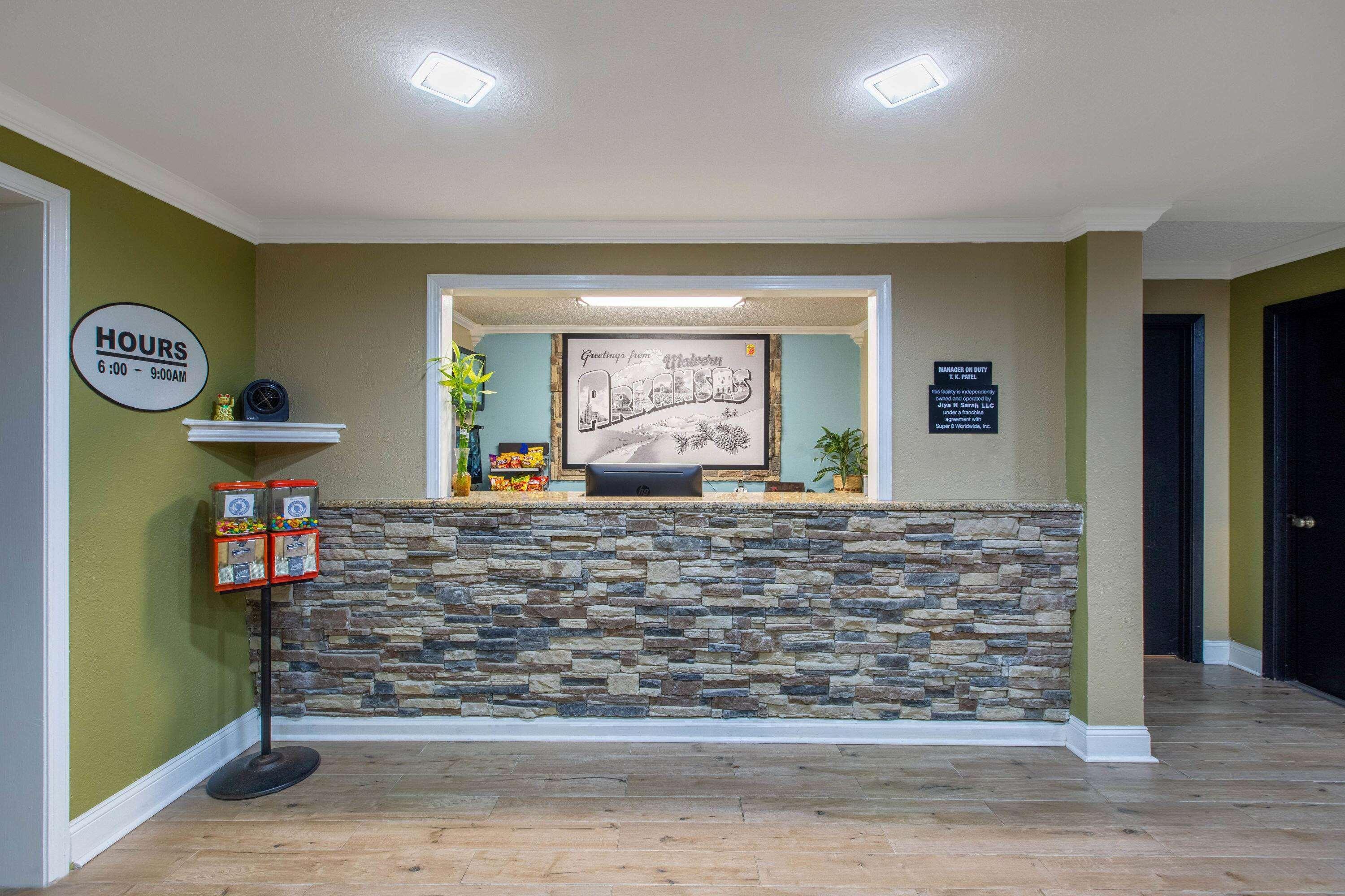Super 8 By Wyndham Malvern Экстерьер фото